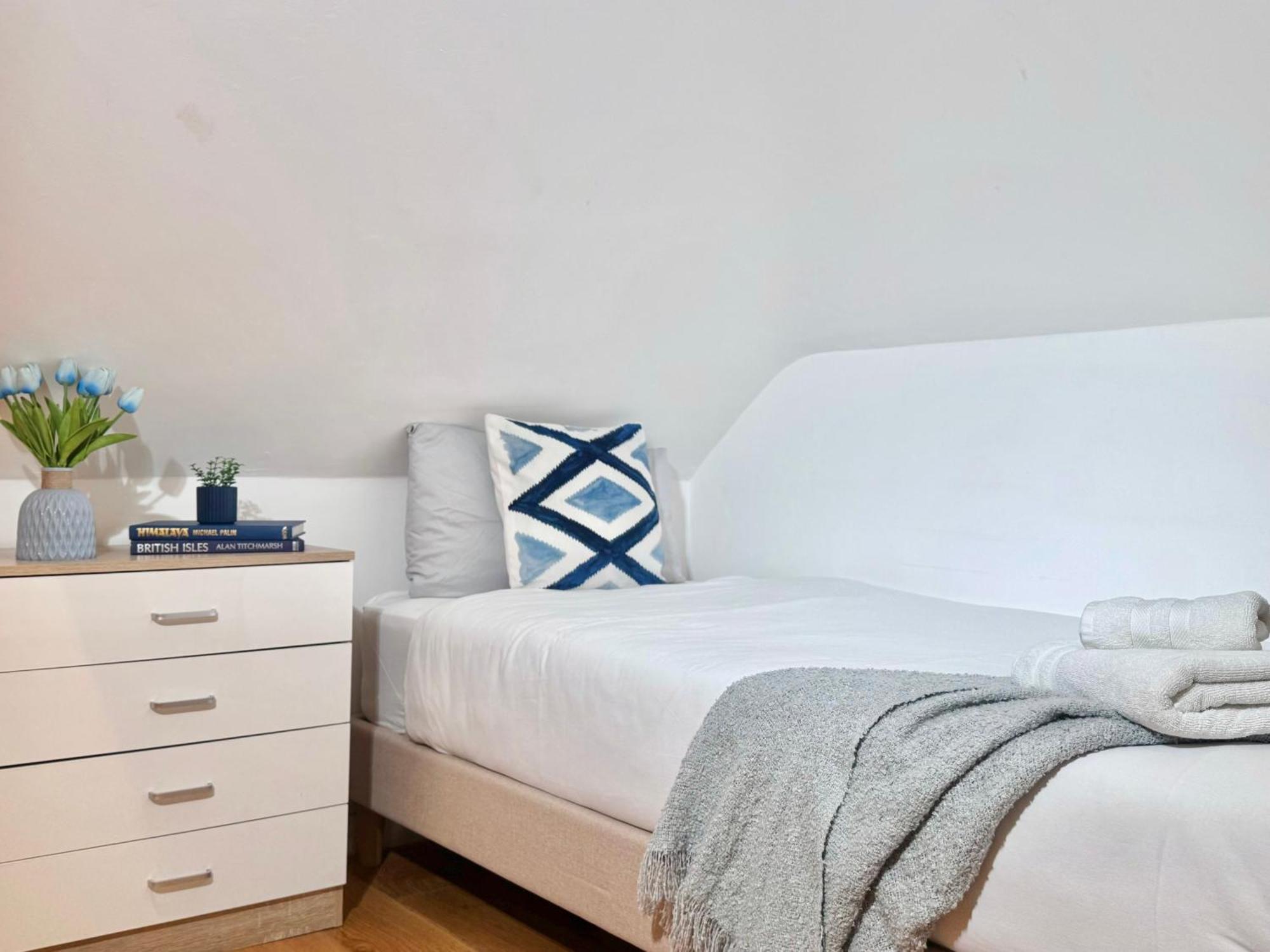 En-Suites With Free Parking 30Min To Central Λονδίνο Εξωτερικό φωτογραφία