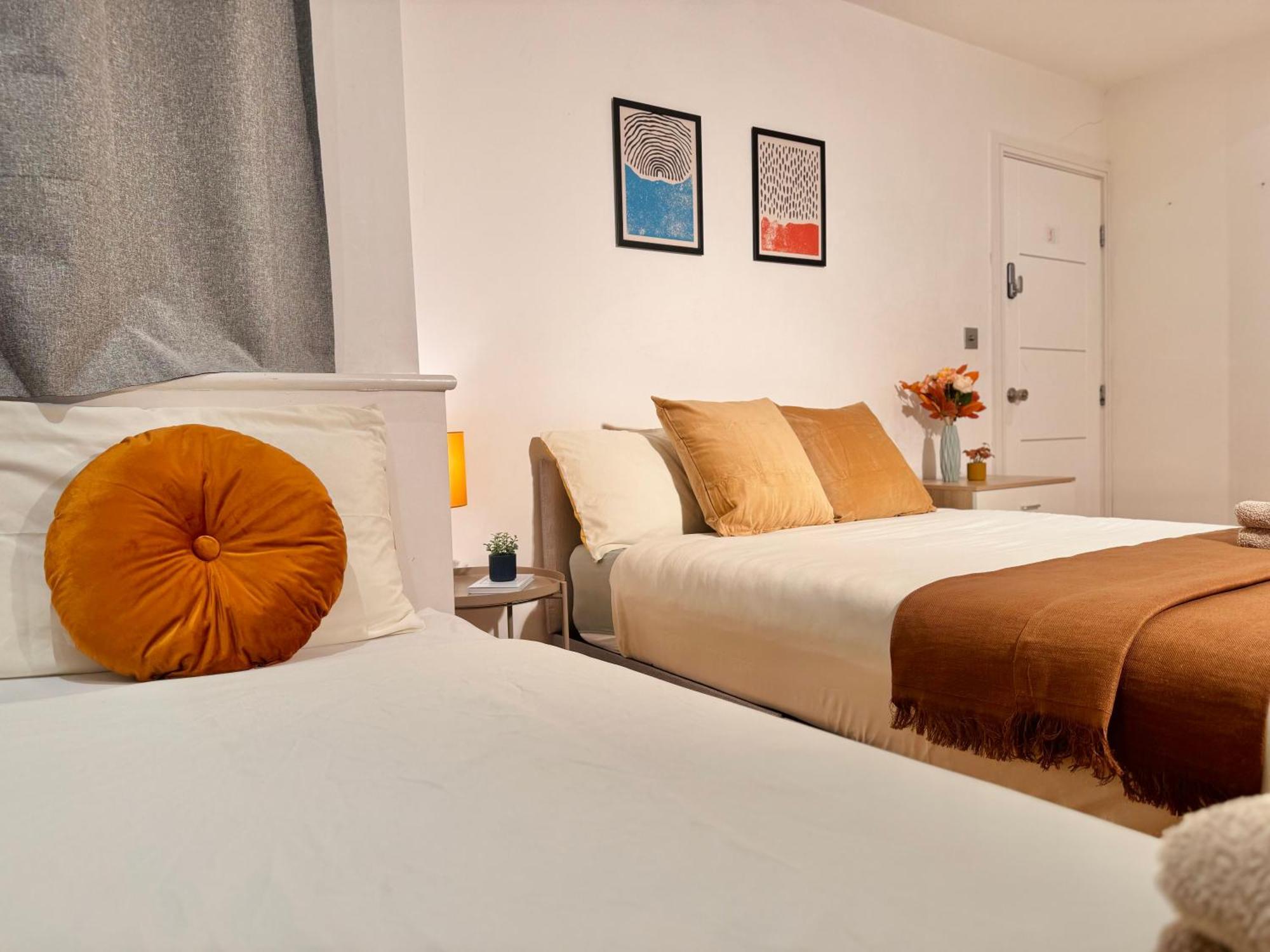 En-Suites With Free Parking 30Min To Central Λονδίνο Εξωτερικό φωτογραφία
