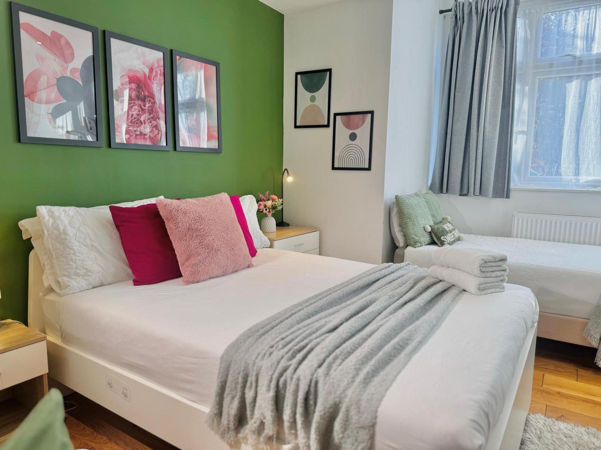 En-Suites With Free Parking 30Min To Central Λονδίνο Εξωτερικό φωτογραφία