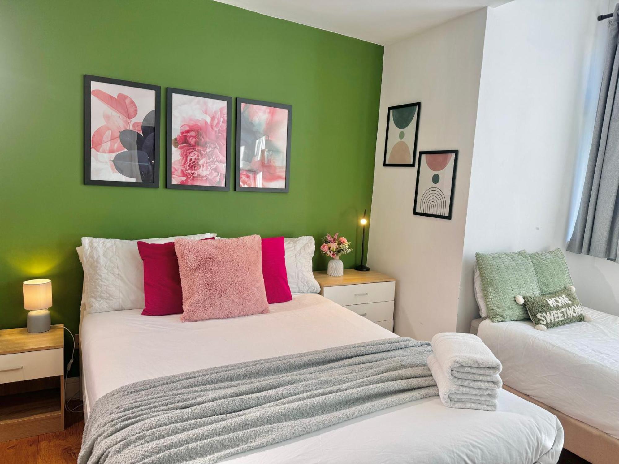 En-Suites With Free Parking 30Min To Central Λονδίνο Εξωτερικό φωτογραφία