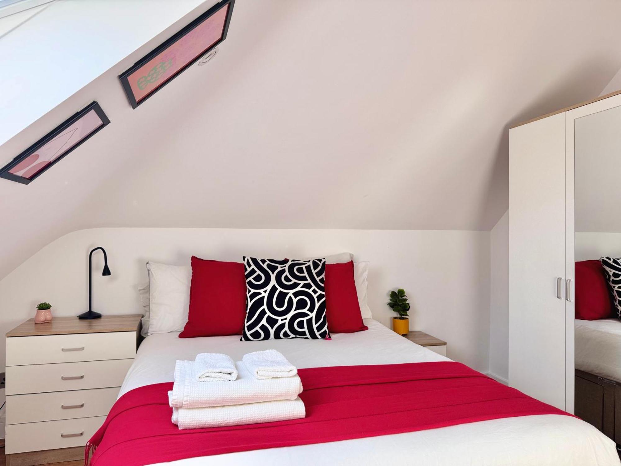 En-Suites With Free Parking 30Min To Central Λονδίνο Εξωτερικό φωτογραφία